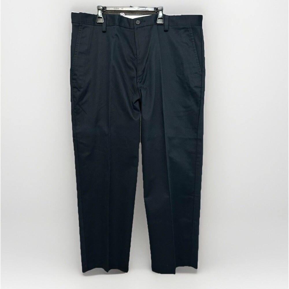 NEW Dockers Men's Easy Khaki Classic Fit D3 Black Pants 38x30 Pockets Comfort